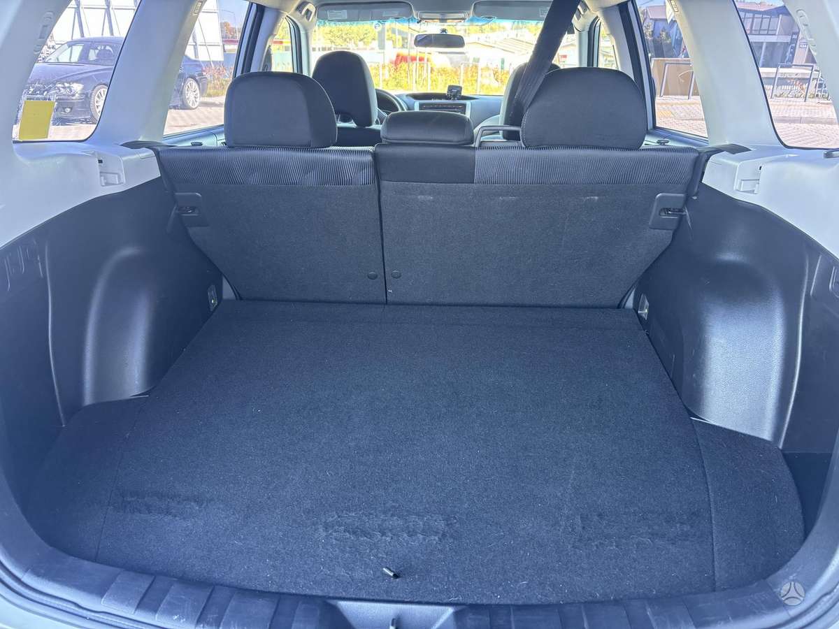 Subaru Forester, 2.0 l., off-road / crossover