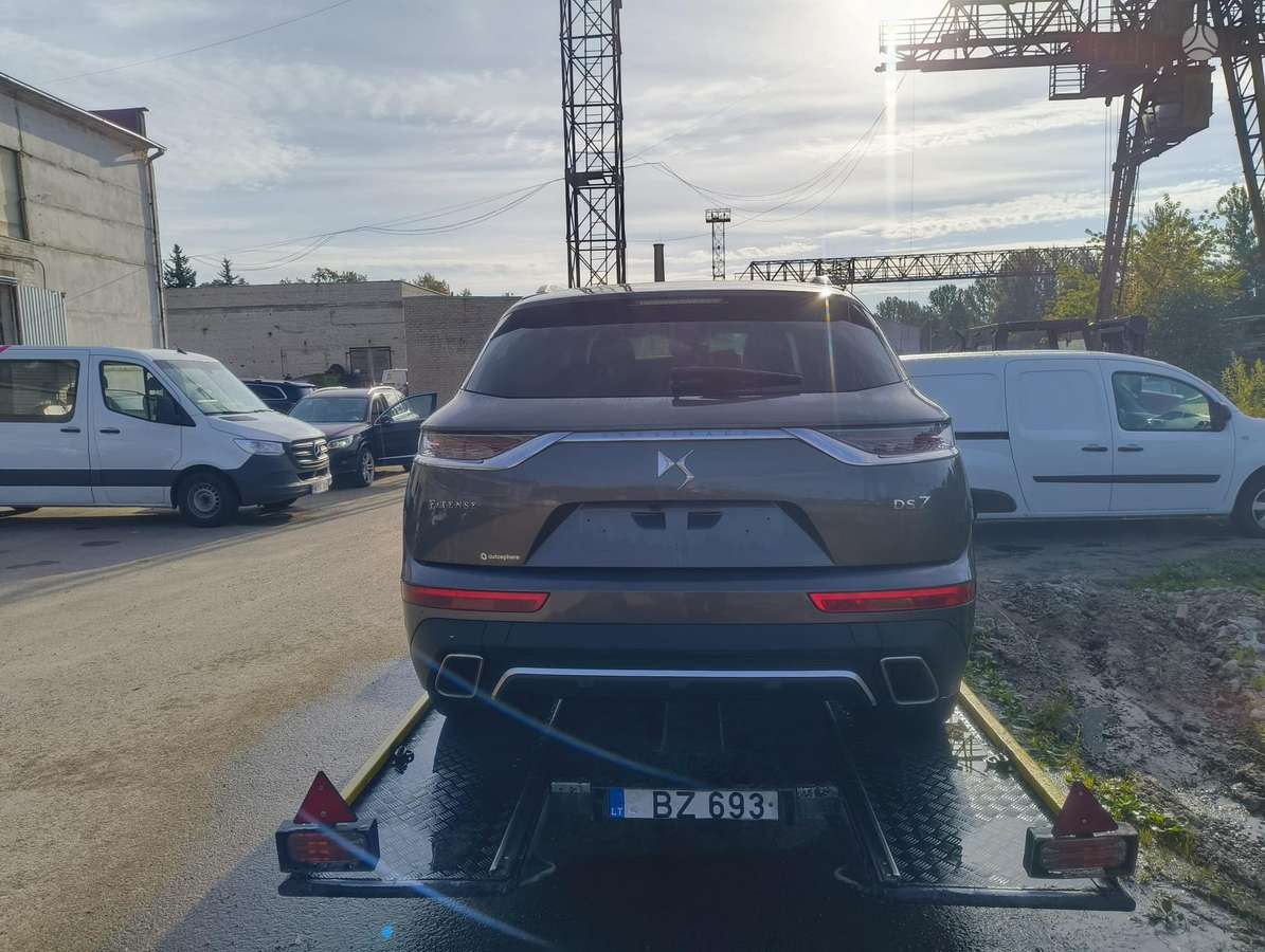 DS Automobiles DS7 Crossback for parts