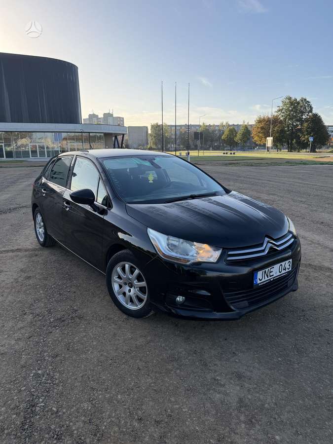 Citroen C4, 1.6 l., Хэтчбек