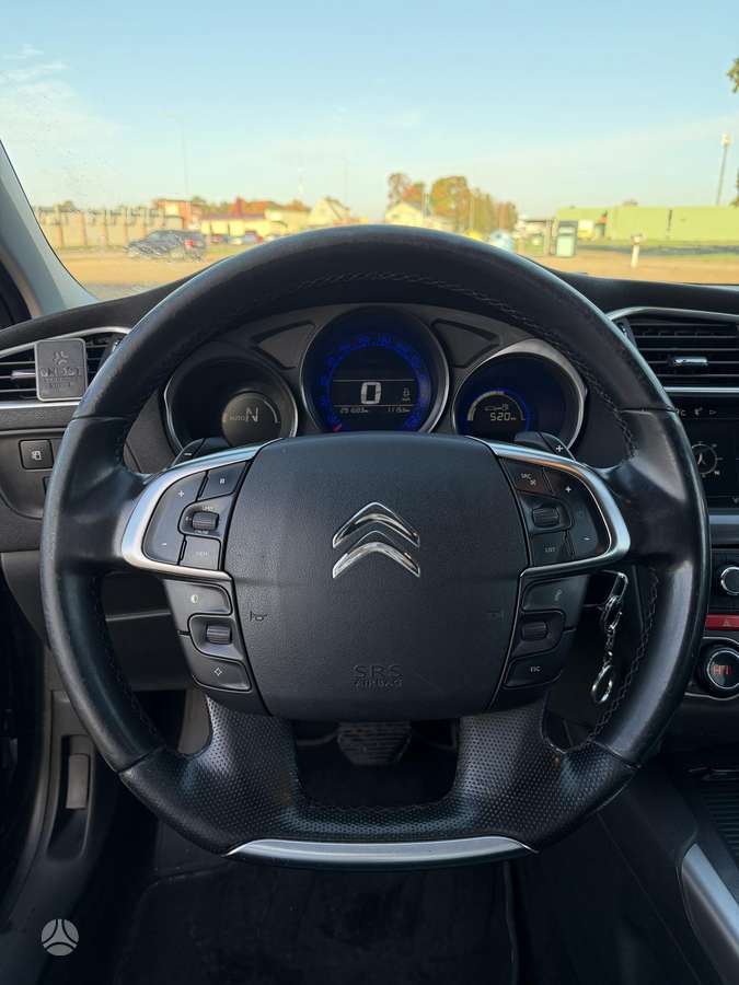 Citroen C4, 1.6 l., Хэтчбек
