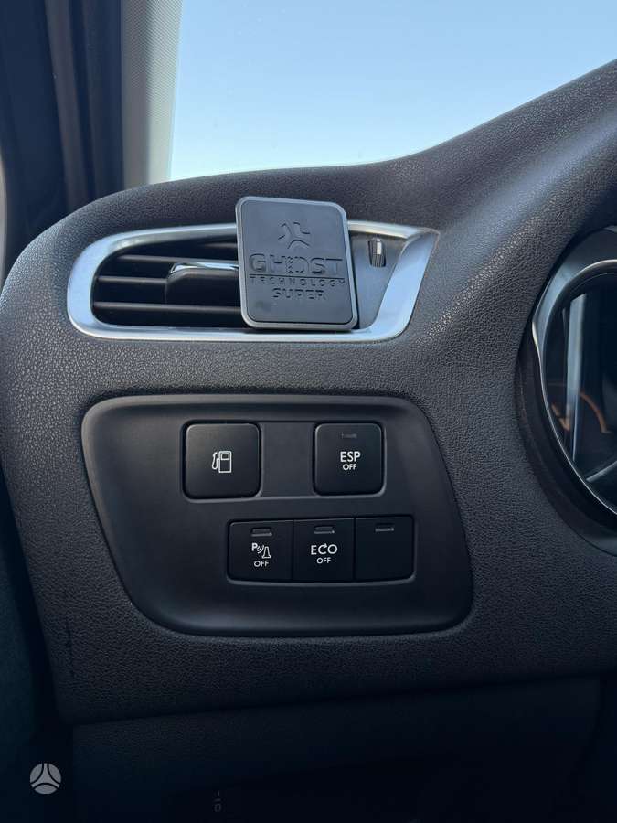 Citroen C4, 1.6 l., hatchback