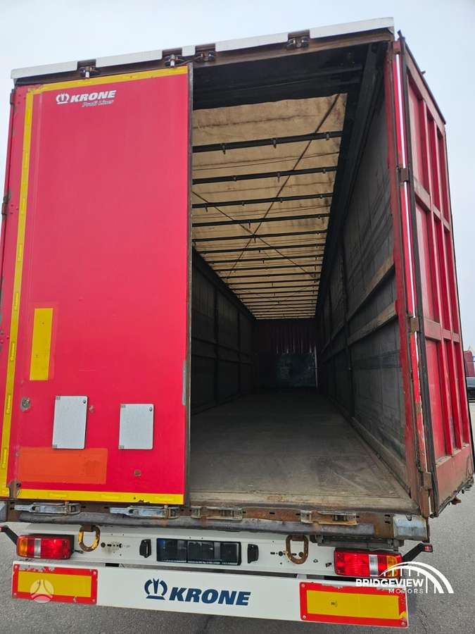 Krone, curtain / tarpaulin