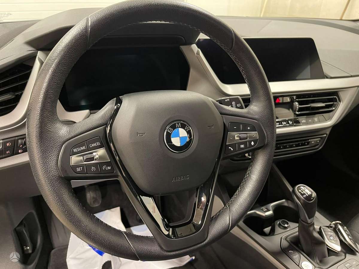 BMW 116, 1.5 l., Хэтчбек