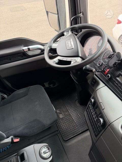 MAN TGX1844, 2 спальных места