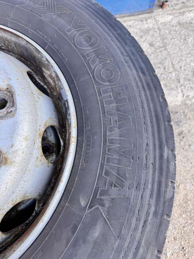 Yokohama, всесезонные 315/70 R22,5
