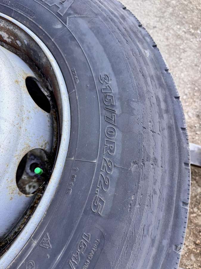 Yokohama, universalios 315/70 R22,5