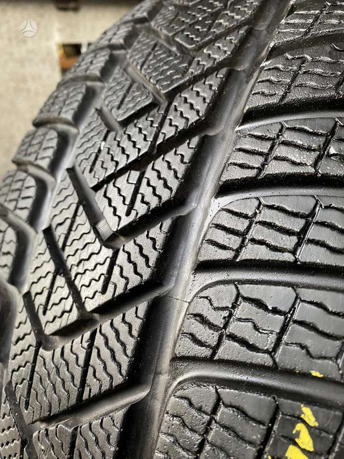 Pirelli, зимние 255/45 R19