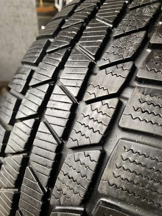 Continental, žieminės 215/55 R17