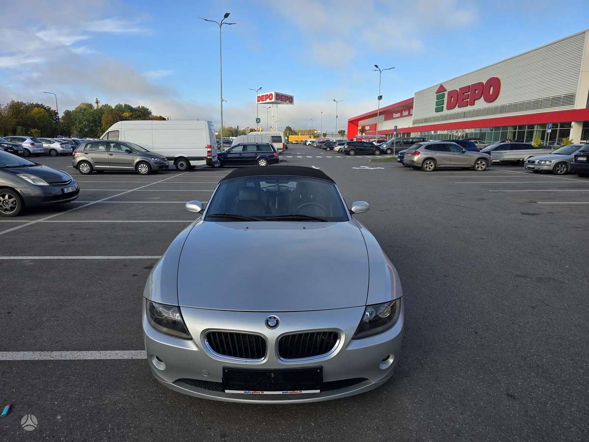 BMW Z4, 2.2 l., convertible