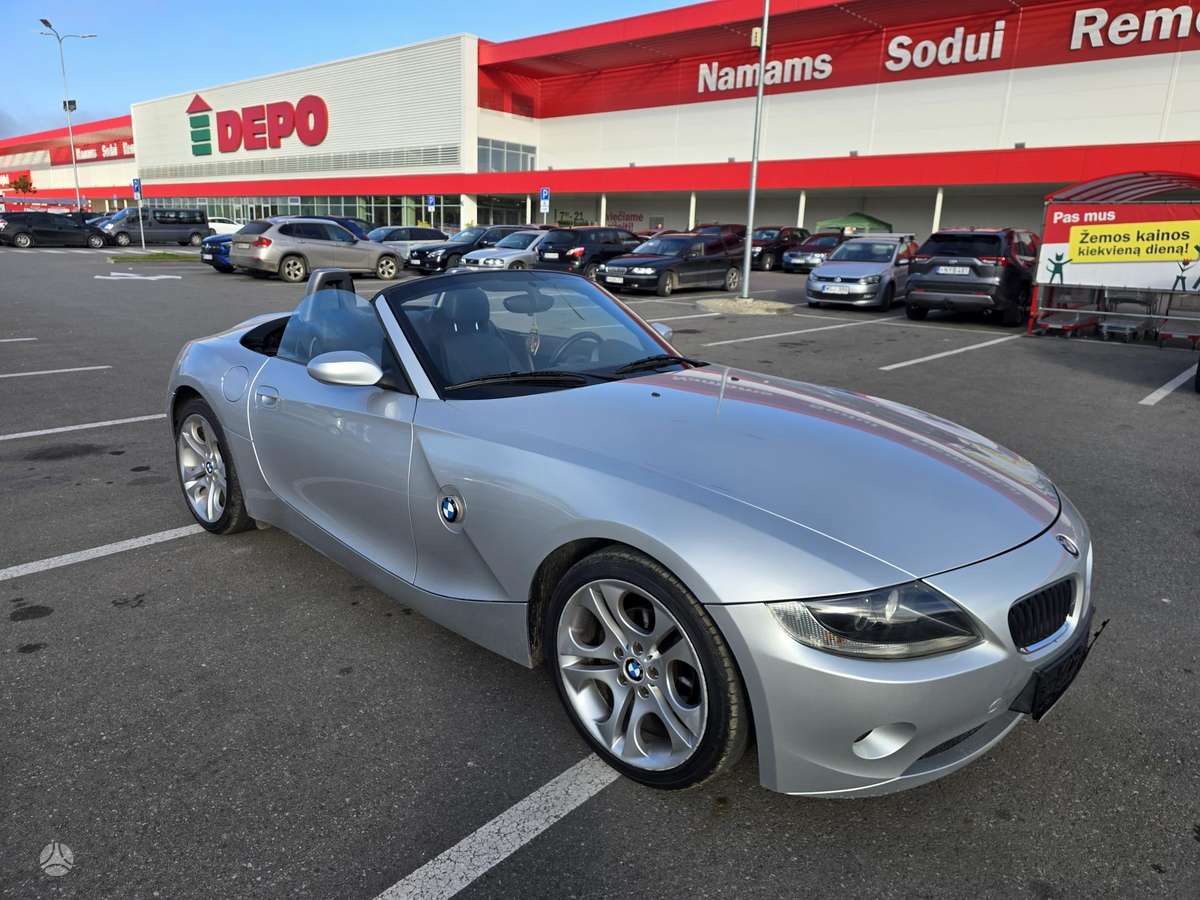 BMW Z4, 2.2 l., convertible