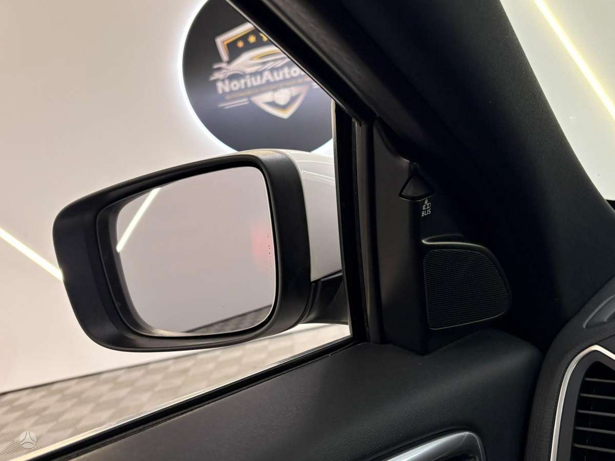 Volvo XC60, 2.4 l., off-road / crossover