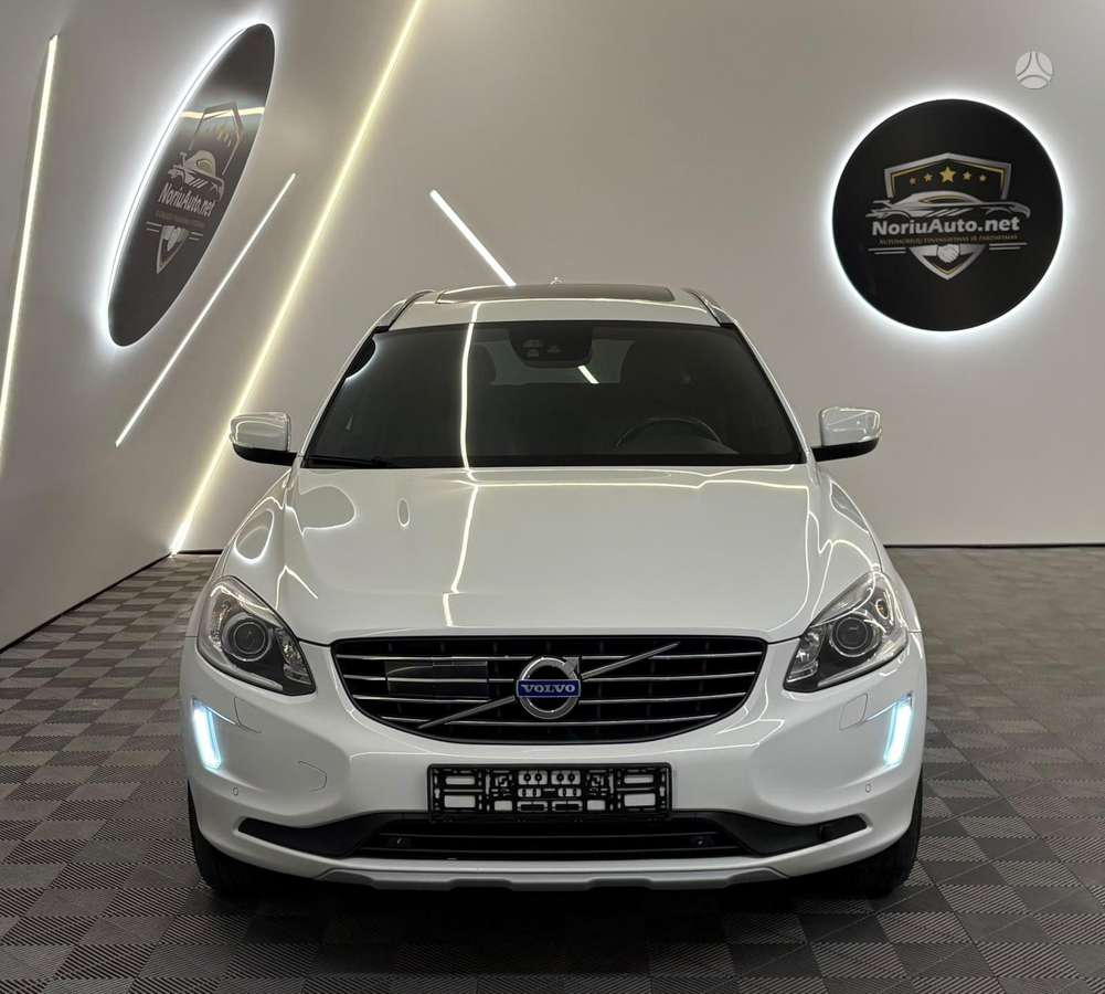 Volvo XC60, 2.4 l., off-road / crossover