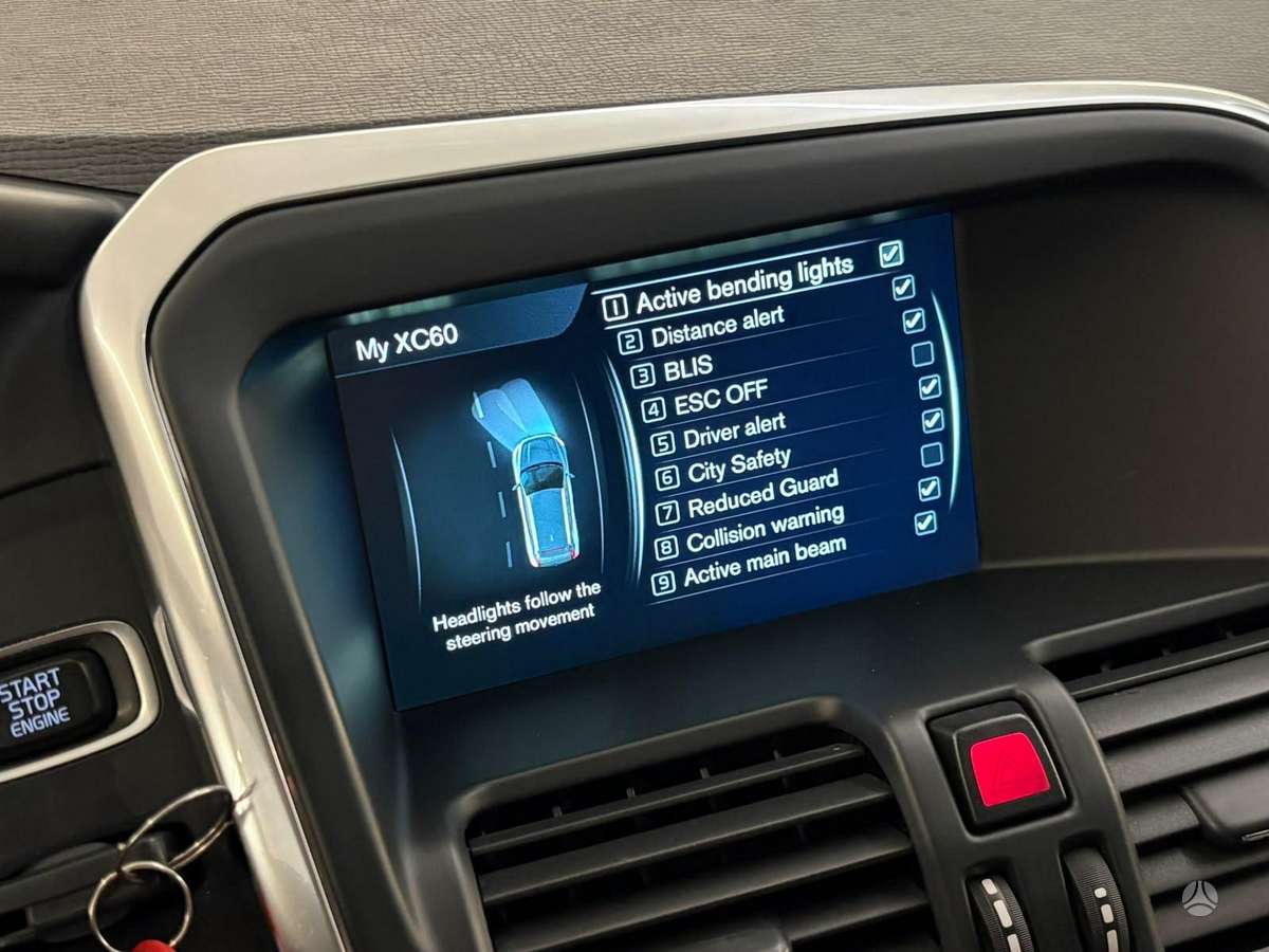 Volvo XC60, 2.4 l., off-road / crossover