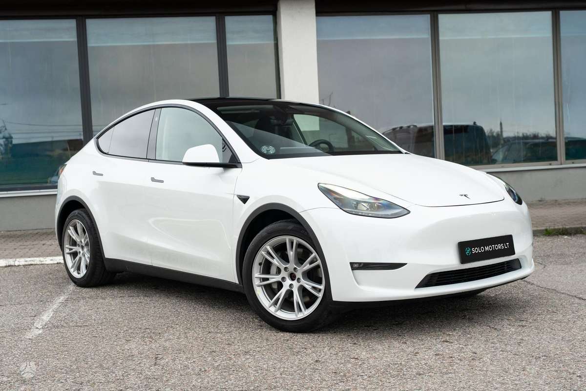 Tesla Model Y, 81 kWh, off-road / crossover
