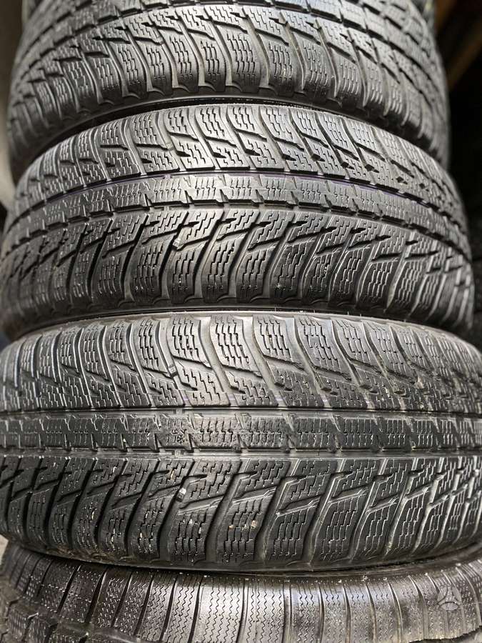 Nokian, winter 235/60 R17