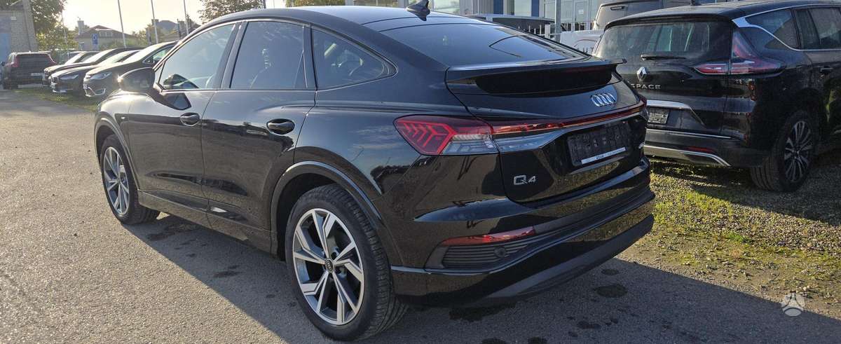 Audi Q4 e-tron, 82 kWh, off-road / crossover