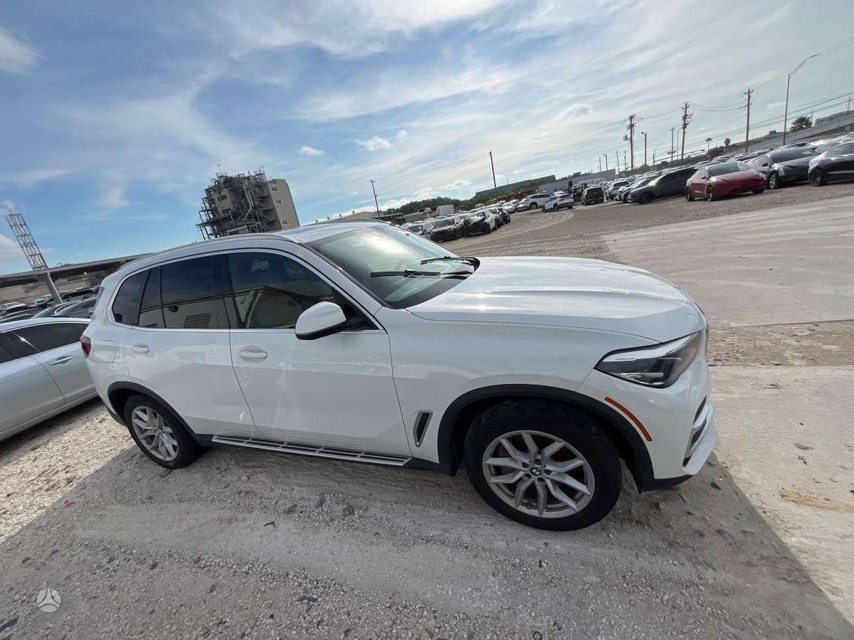 BMW X5 for parts. 4 4i usa