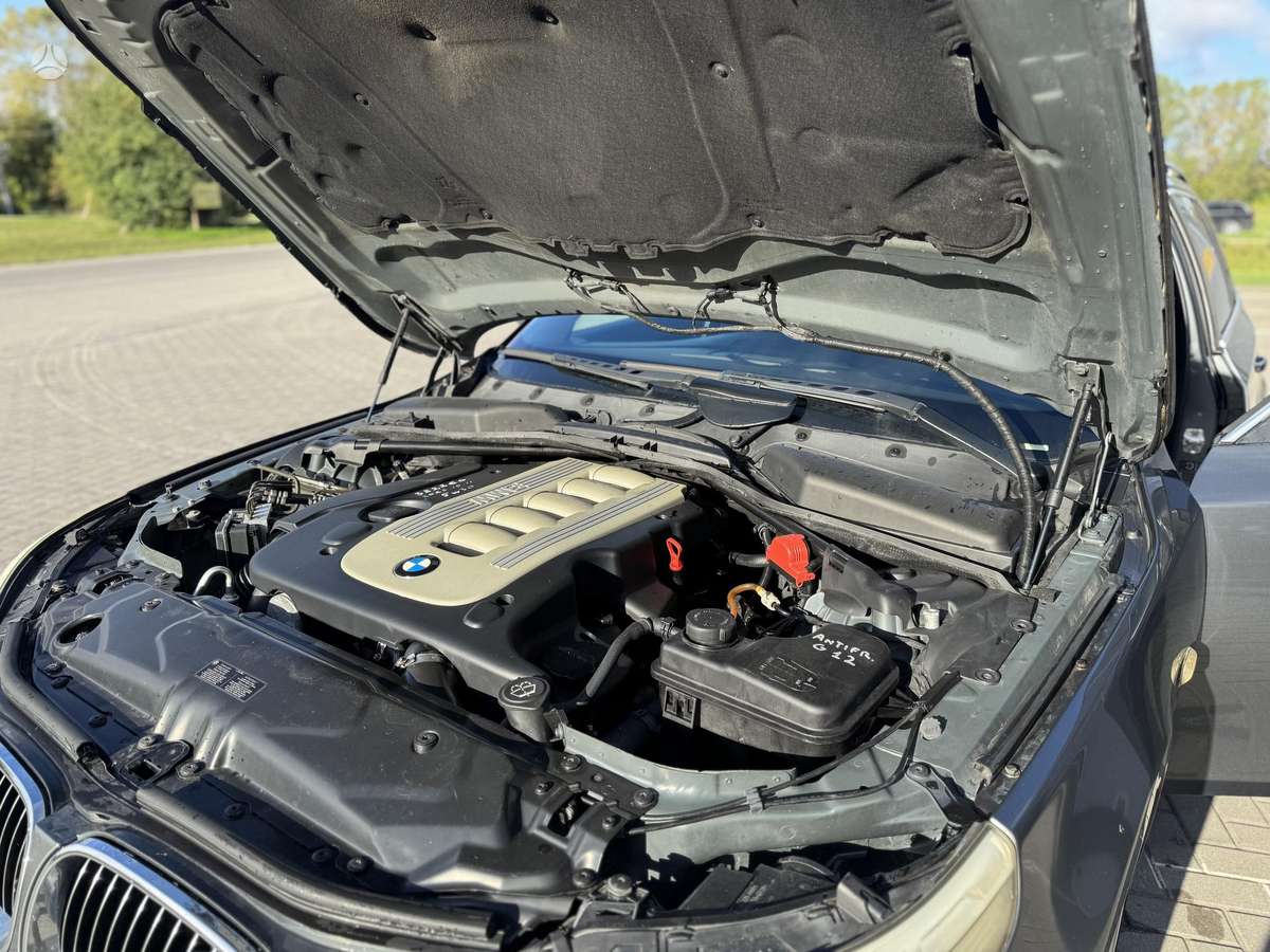 BMW 525, 2.5 l., Универсал