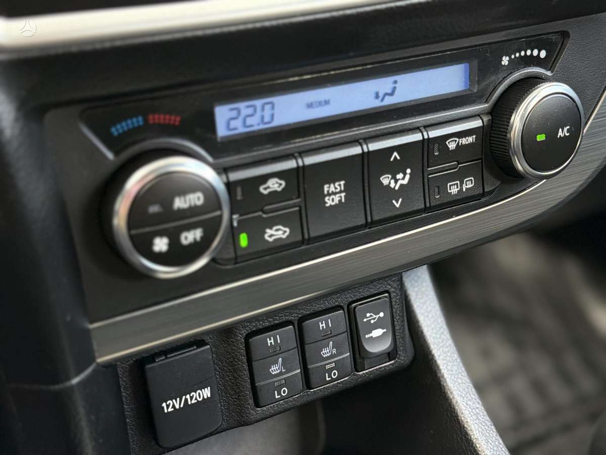 Toyota Auris, 1.6 l., hatchback