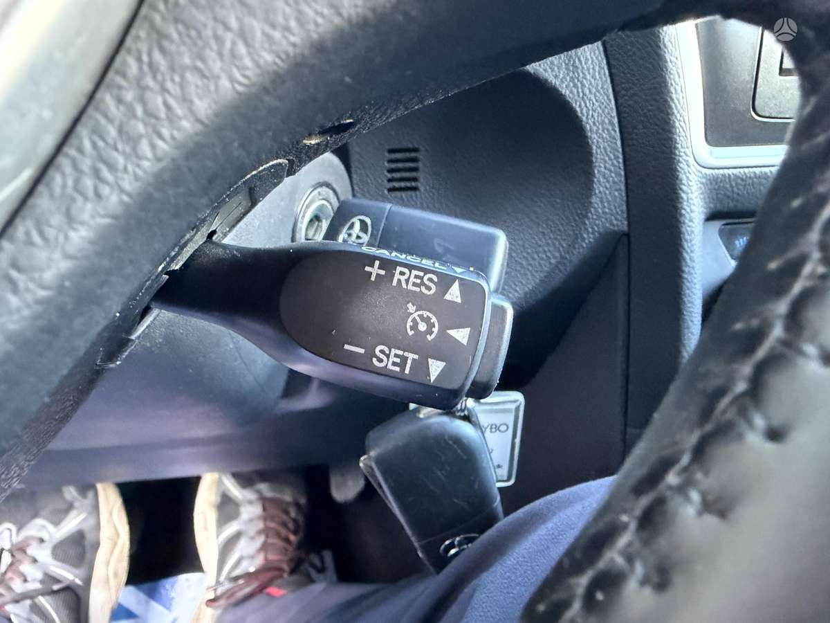 Toyota Auris, 2.0 l., Универсал