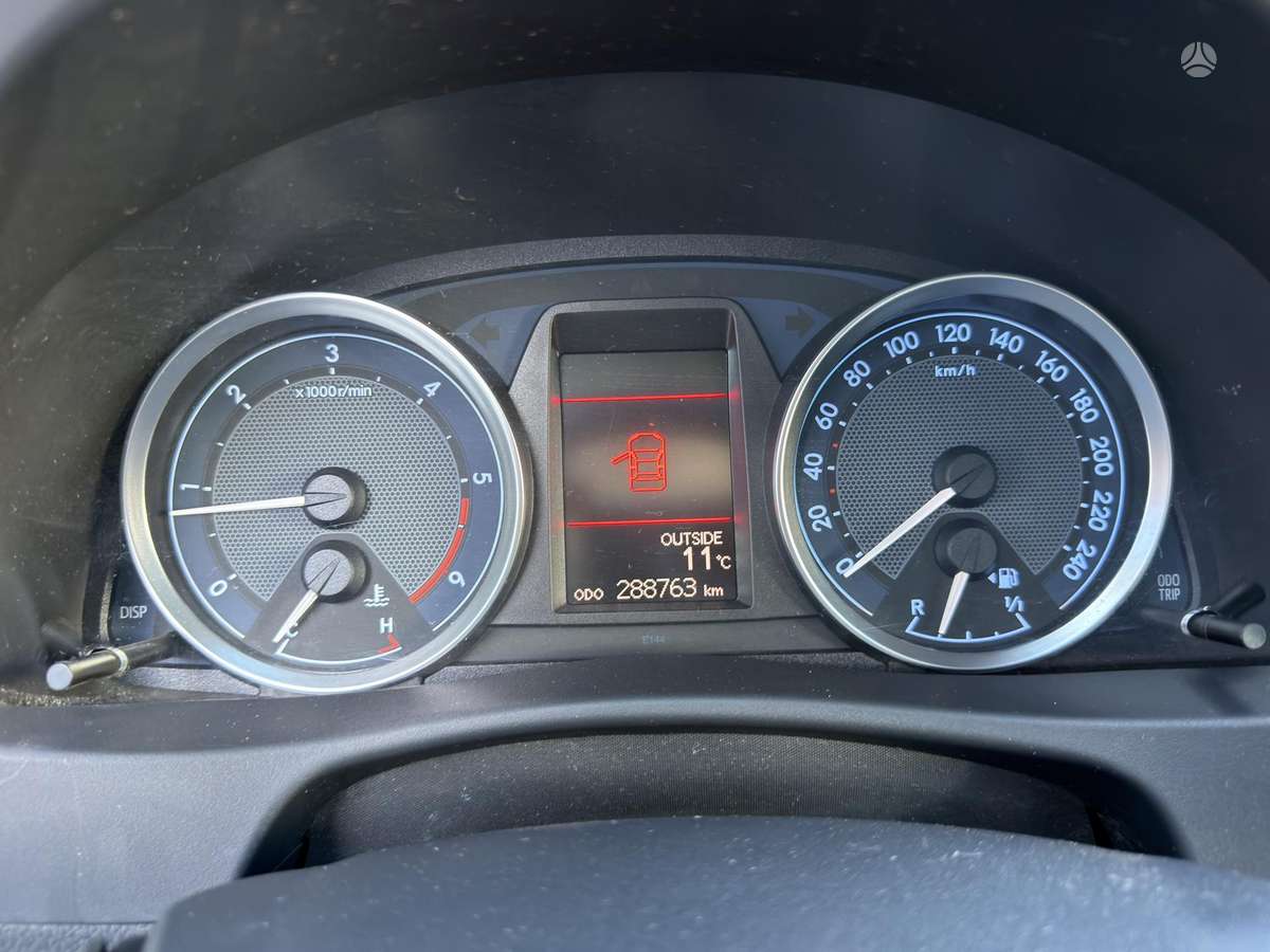 Toyota Auris, 2.0 l., Универсал