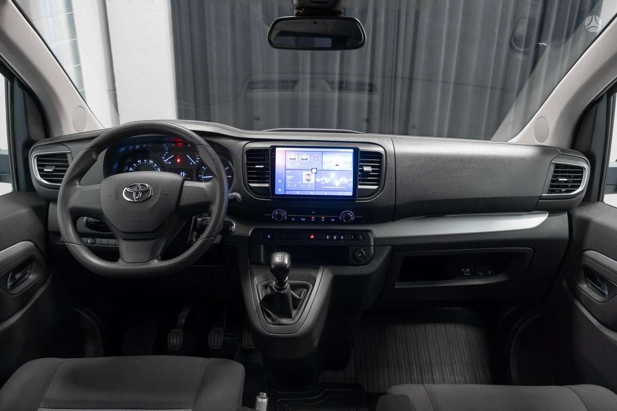 Toyota Proace, 2.0 l., Минивэн