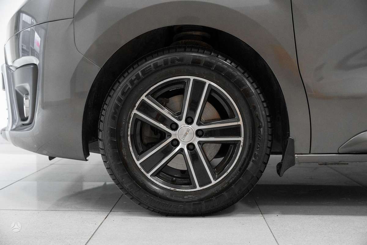 Toyota Proace, 2.0 l., Минивэн