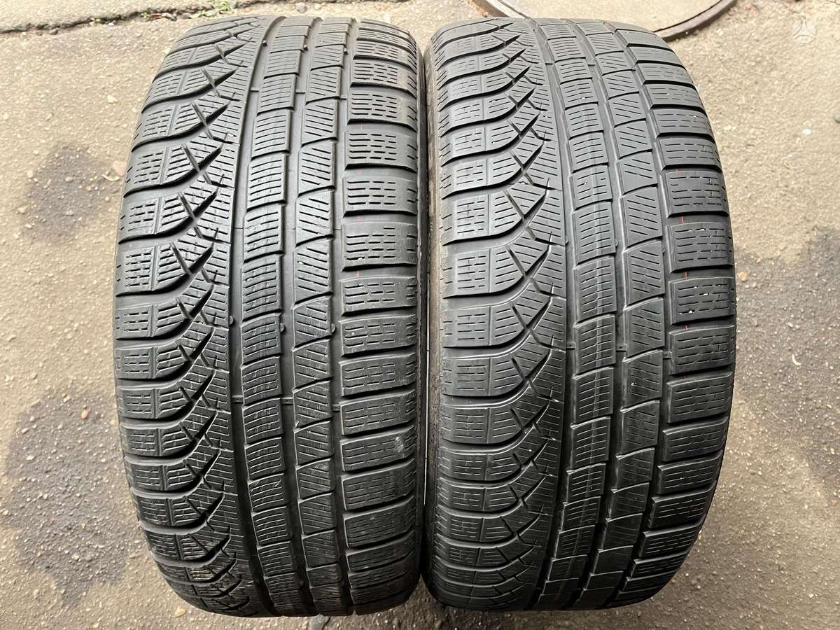 Pirelli PZero Winter, žieminės 245/40 R20