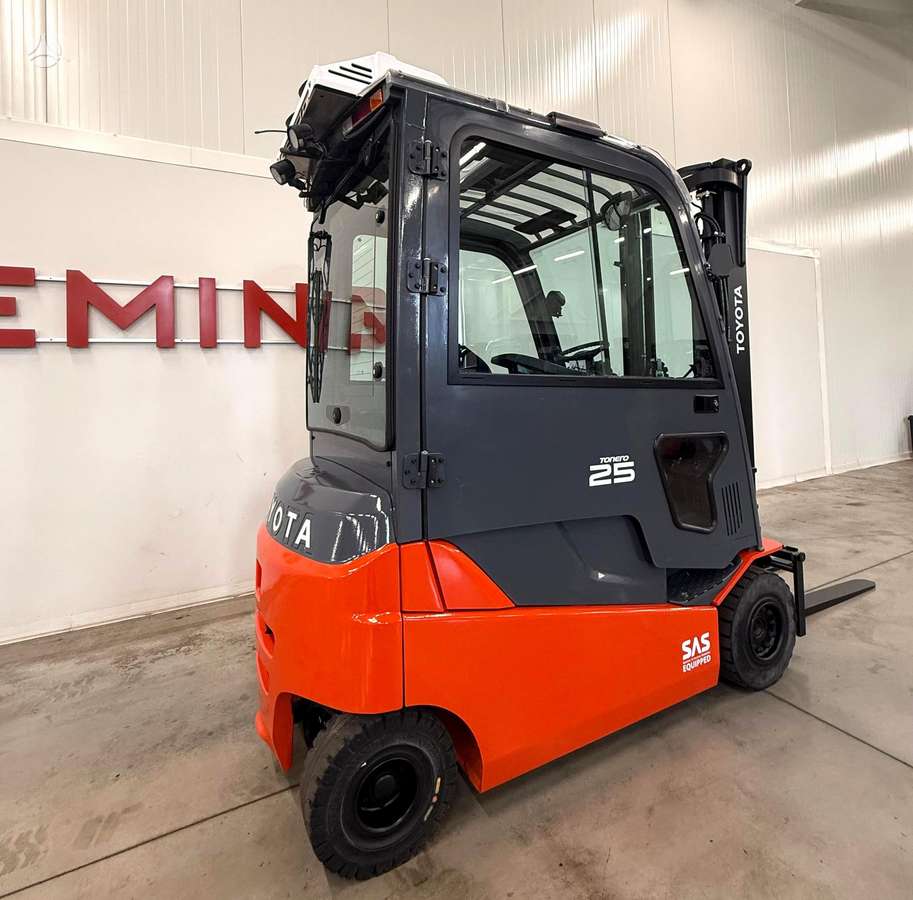 Toyota 11366 - 8FBMT25, forklifts