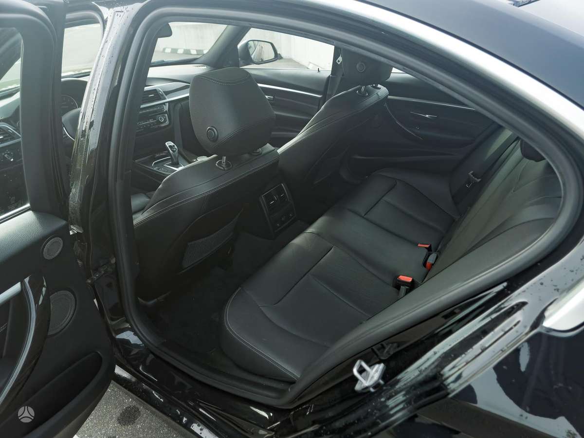 BMW 340, 3.0 l., Седан