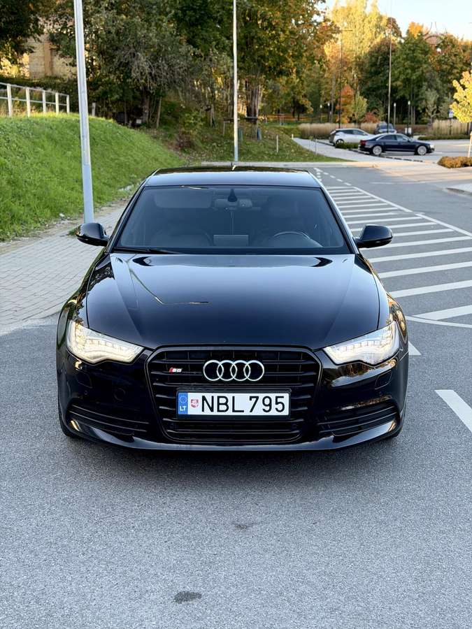 Audi A6, 3.0 l., sedanas