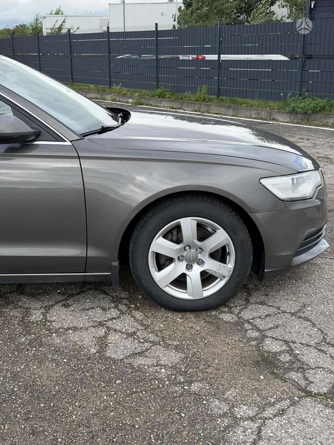 Audi A6, 2.0 l., saloon / sedan