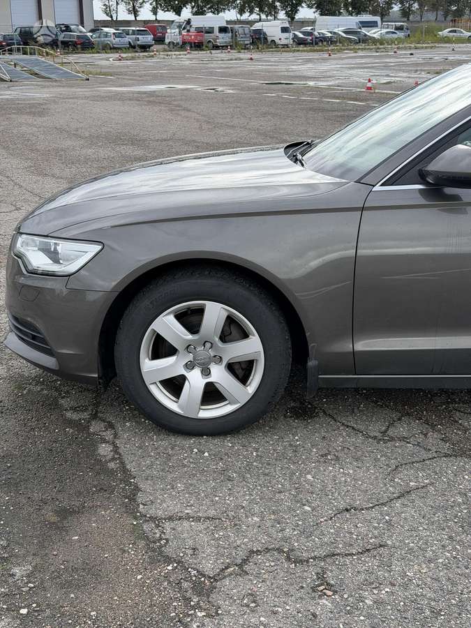 Audi A6, 2.0 l., saloon / sedan