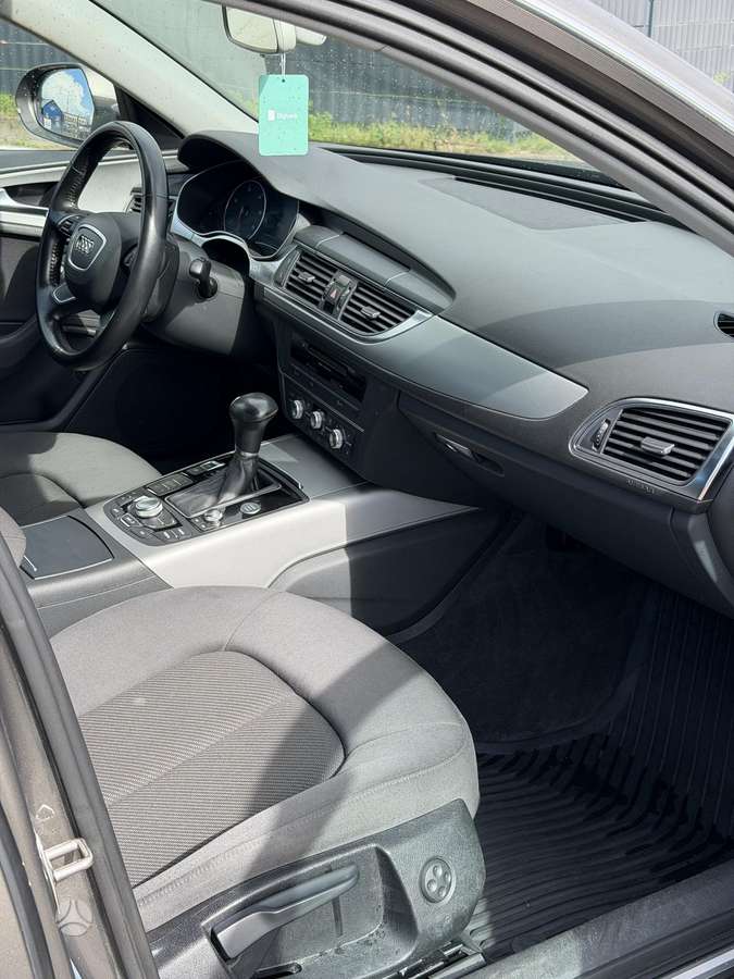 Audi A6, 2.0 l., Седан
