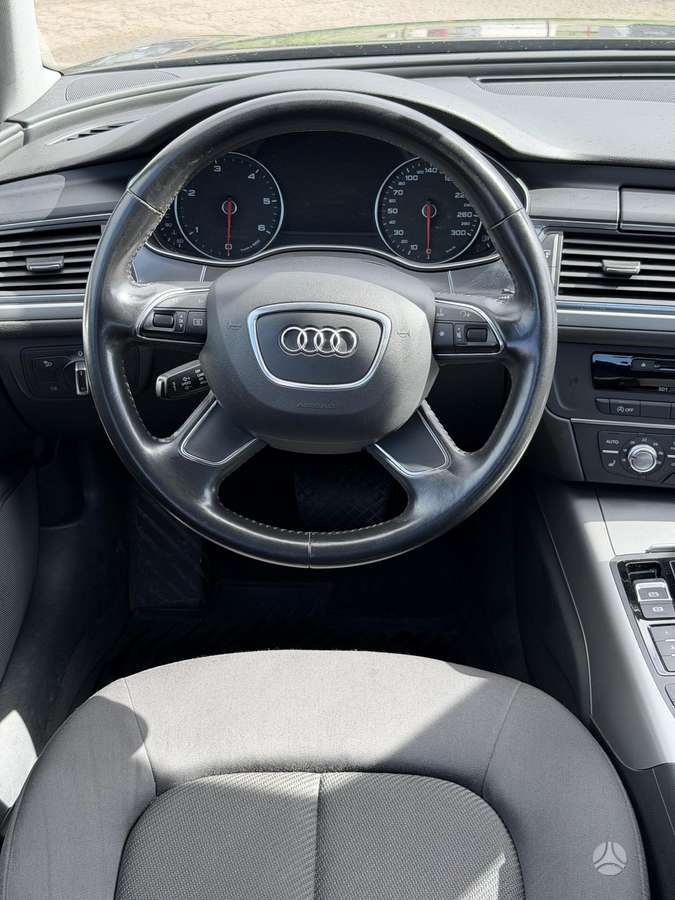 Audi A6, 2.0 l., saloon / sedan