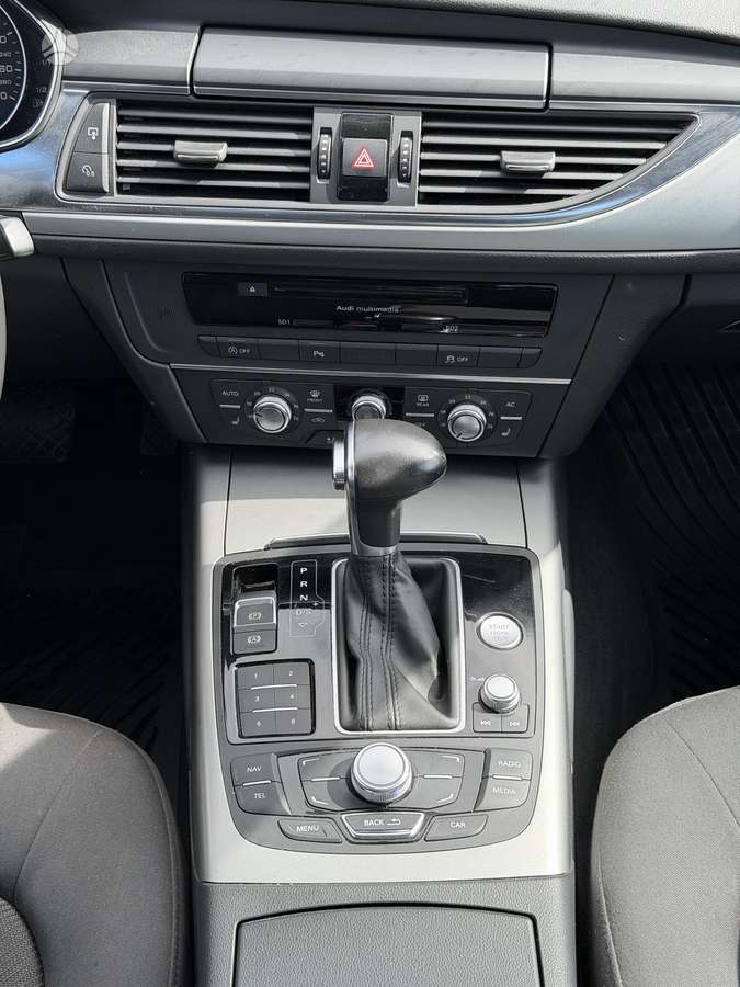 Audi A6, 2.0 l., Седан