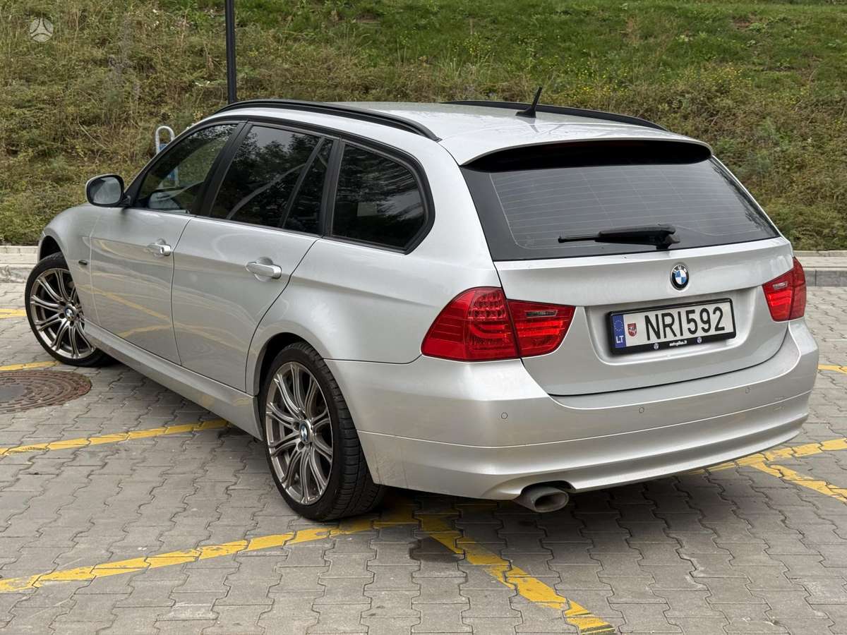 BMW 320, 2.0 l., wagon