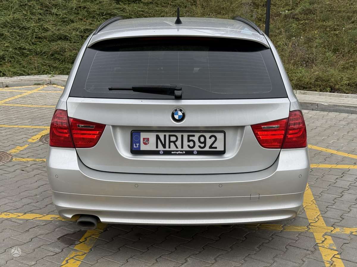 BMW 320, 2.0 l., wagon