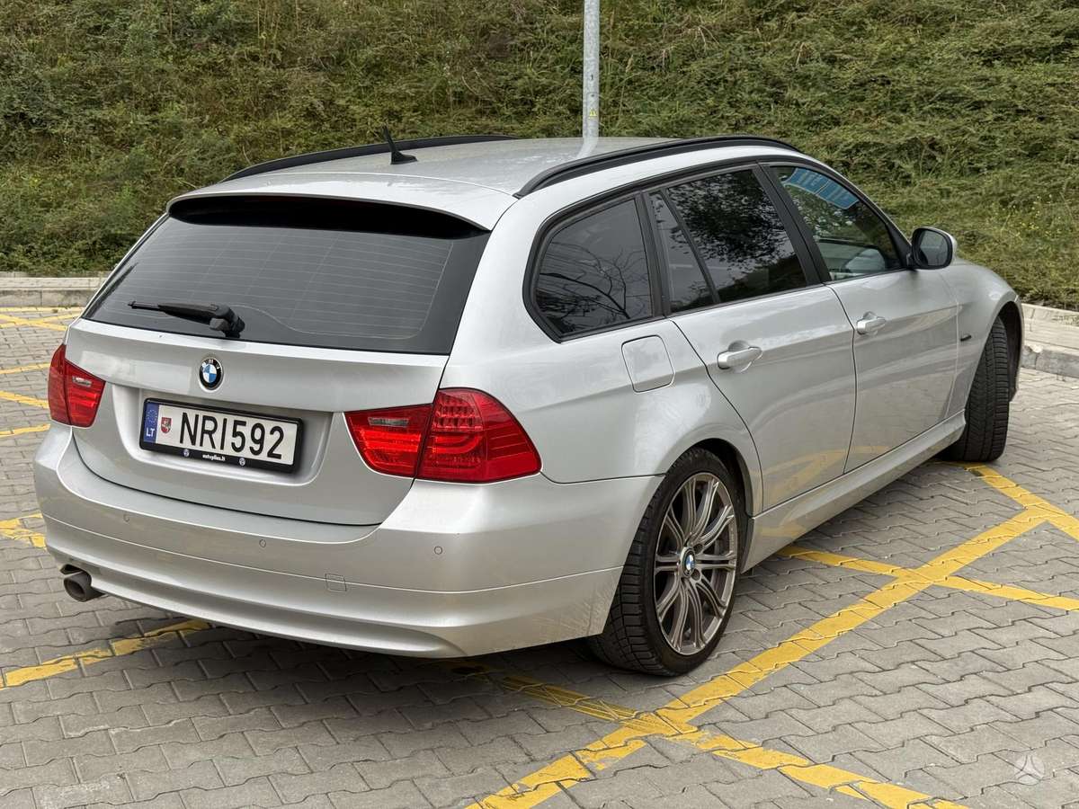 BMW 320, 2.0 l., wagon