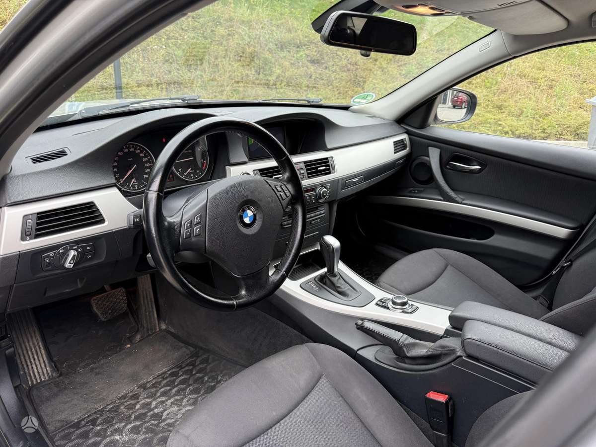 BMW 320, 2.0 l., wagon