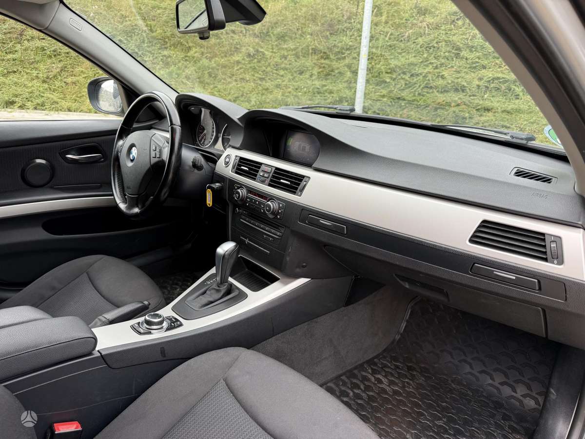 BMW 320, 2.0 l., universalas