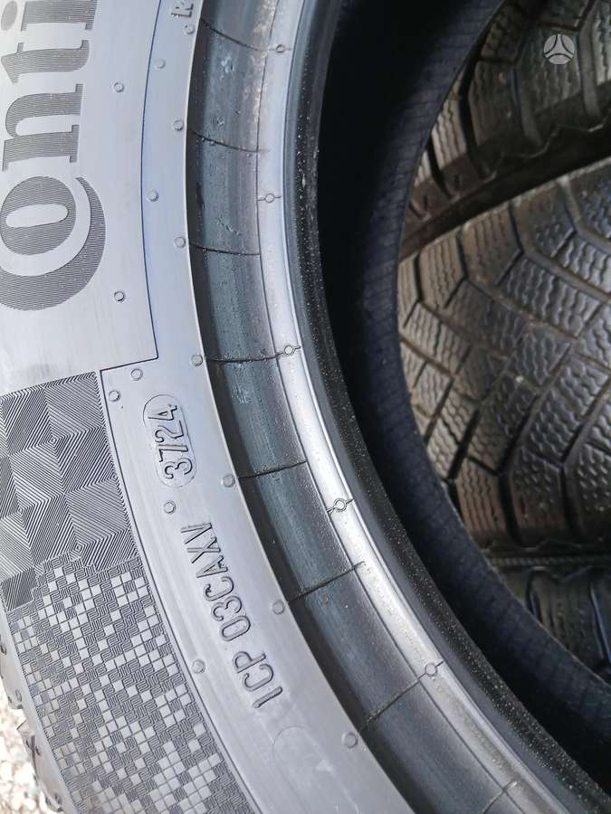 Continental, всесезонные 215/60 R17