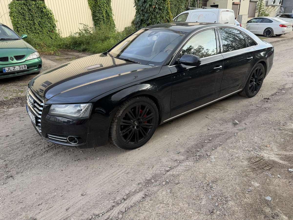 Audi A8, 3.0 l., Седан