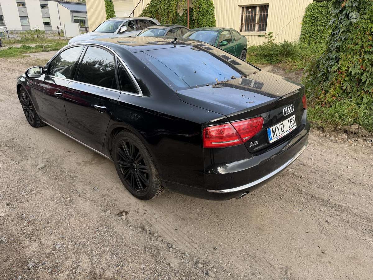 Audi A8, 3.0 l., Седан