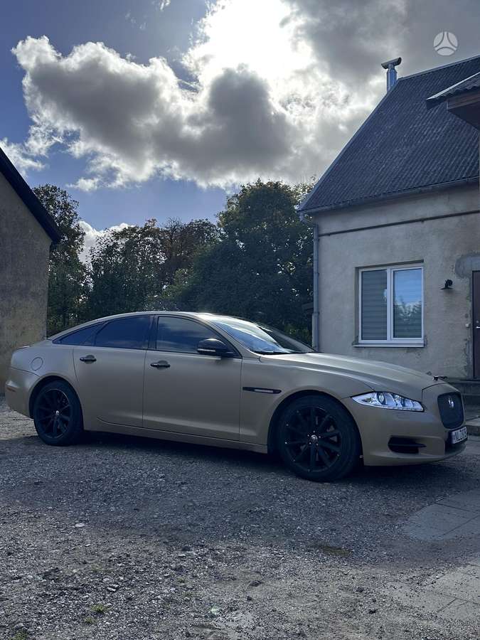 Jaguar XJ, 3.0 l., Седан