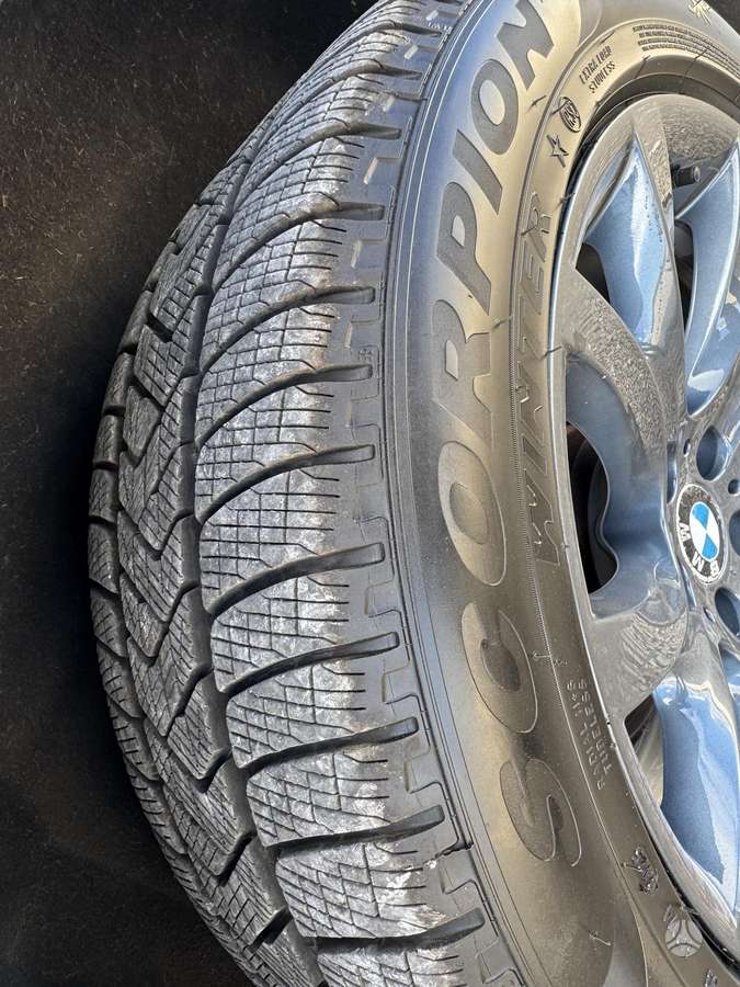 BMW X6, 3.0 l., off-road / crossover
