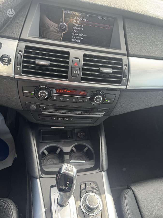 BMW X6, 3.0 l., off-road / crossover