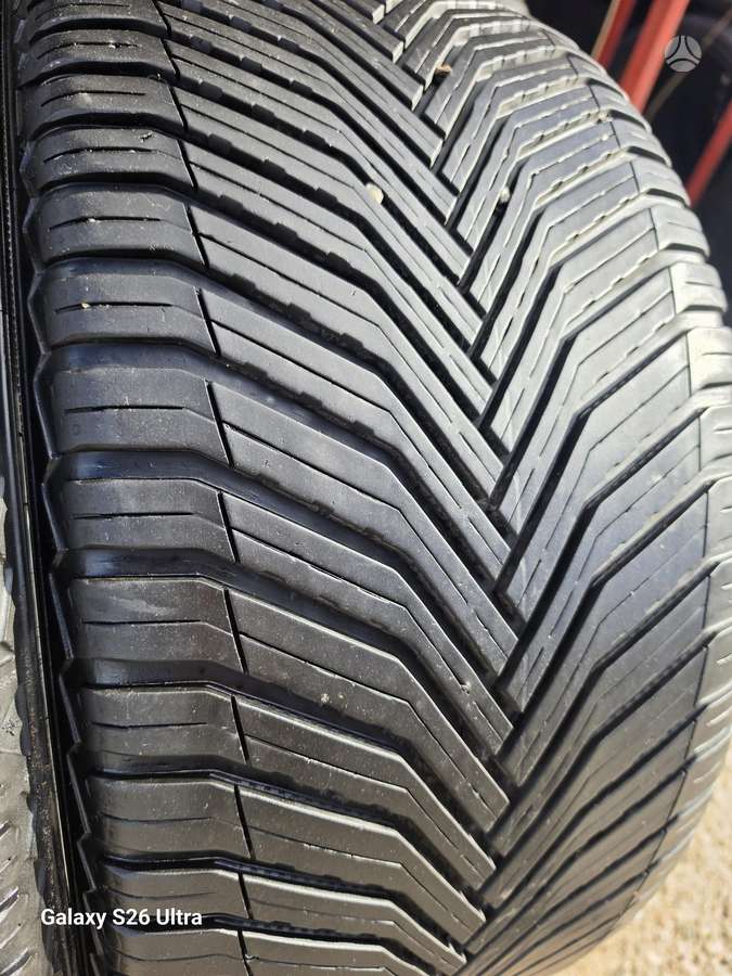 Michelin CROSS CLIMAT 2, всесезонные 275/35 R20