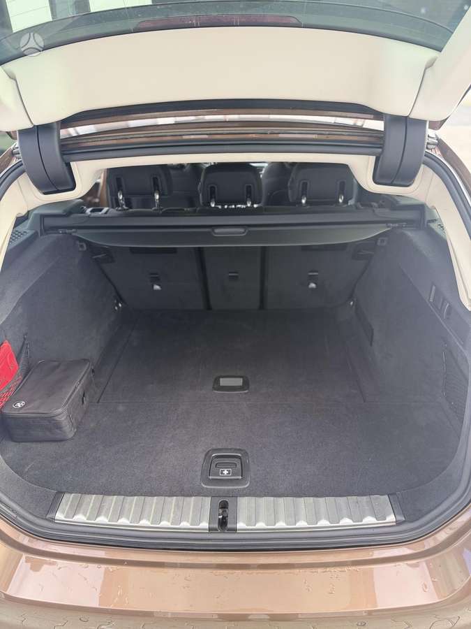 BMW 318, 2.0 l., wagon