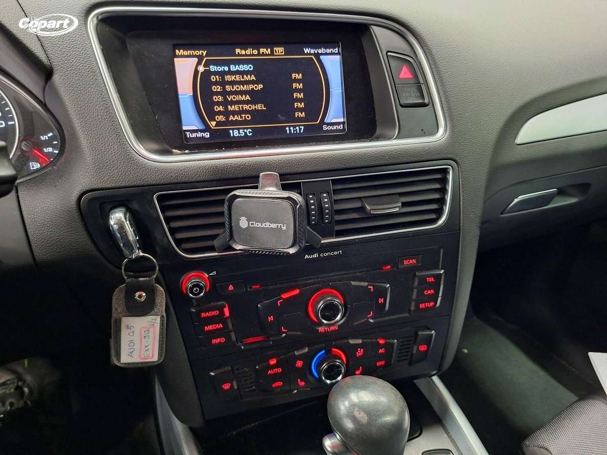 Audi Q5, 2.0 l., Внедорожник / Кроссовер